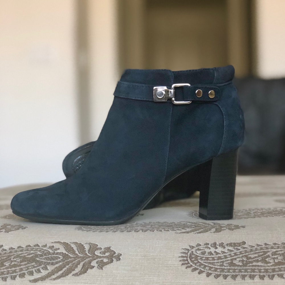 ALFANI Booties